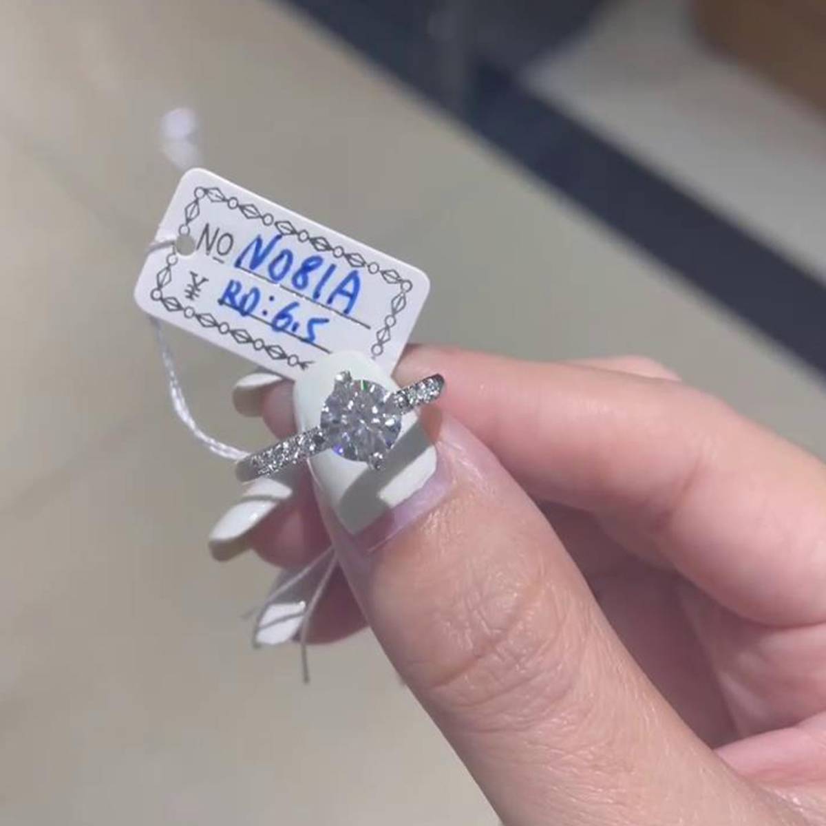 Micro inlaid four claw women's ring S925 silver plated platinum customized main stone moissanite 1.0ct/secondary stone high carbon diamond